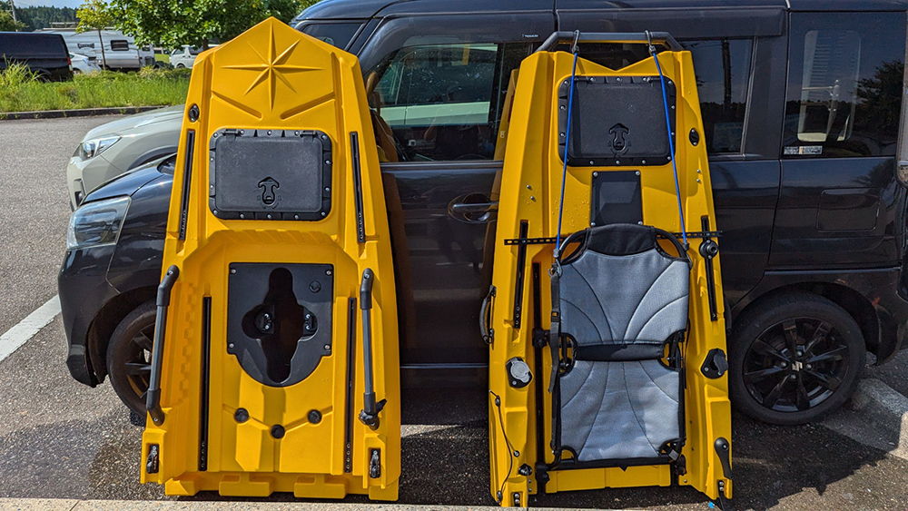 足漕ぎ分割カヤックと軽自動車の比較