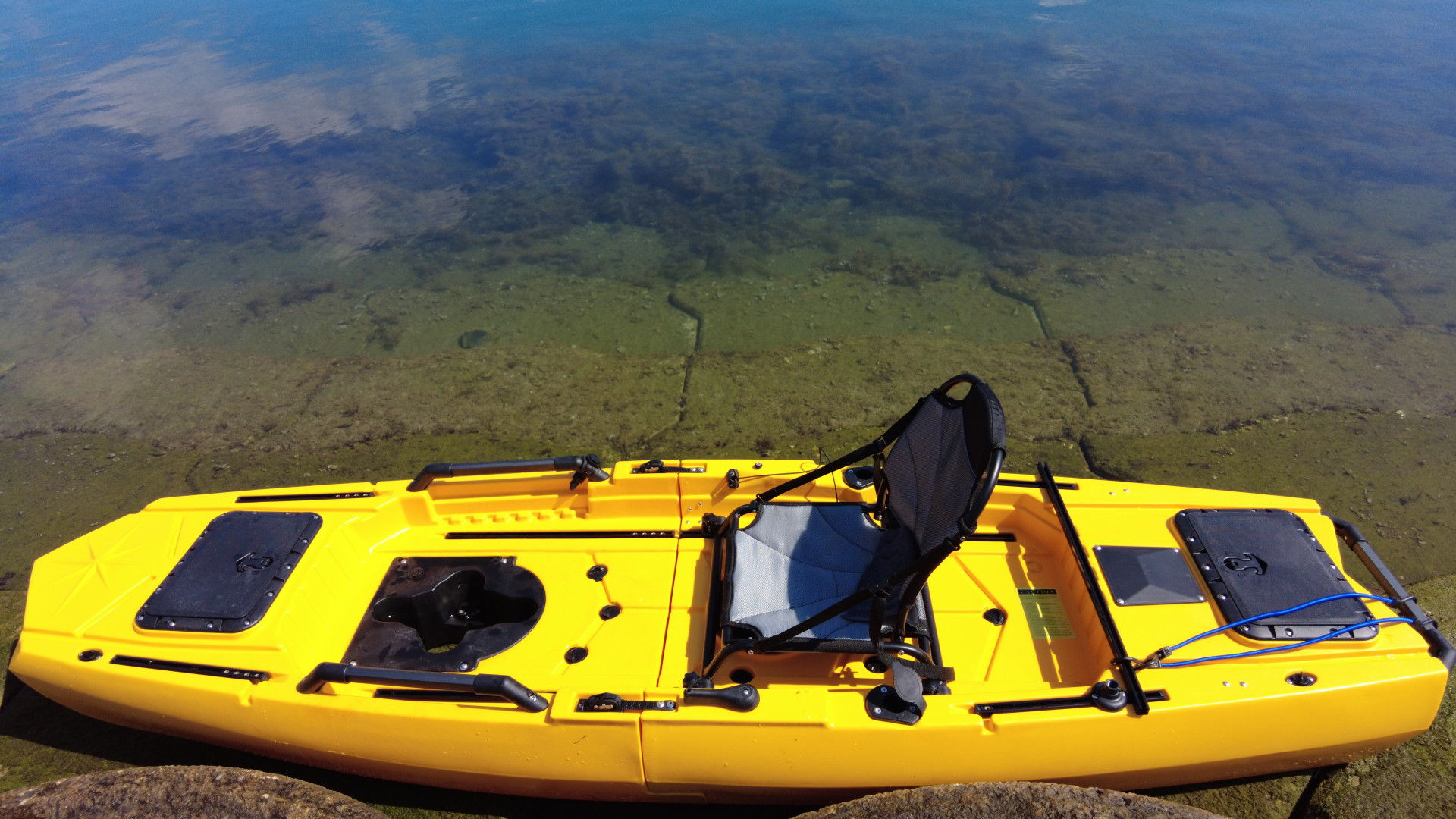 分割式足漕ぎカヤックのご紹介