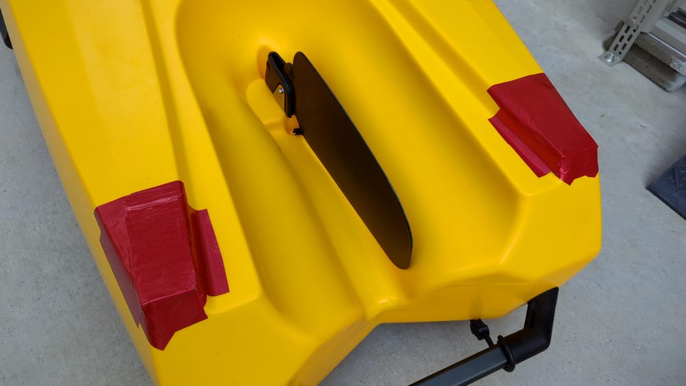 分割カヤックの船尾側の船底を補強